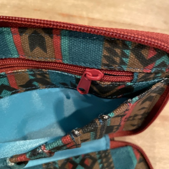 KAVU Large Zippered Southwestern Aztec Tribal turquoise Wallet Phone Case EUC - Picture 6 of 7